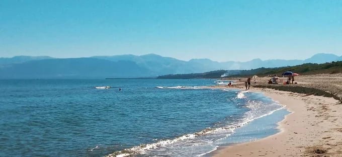 Paura in mare ad Alcamo Marina, salvati due turisti