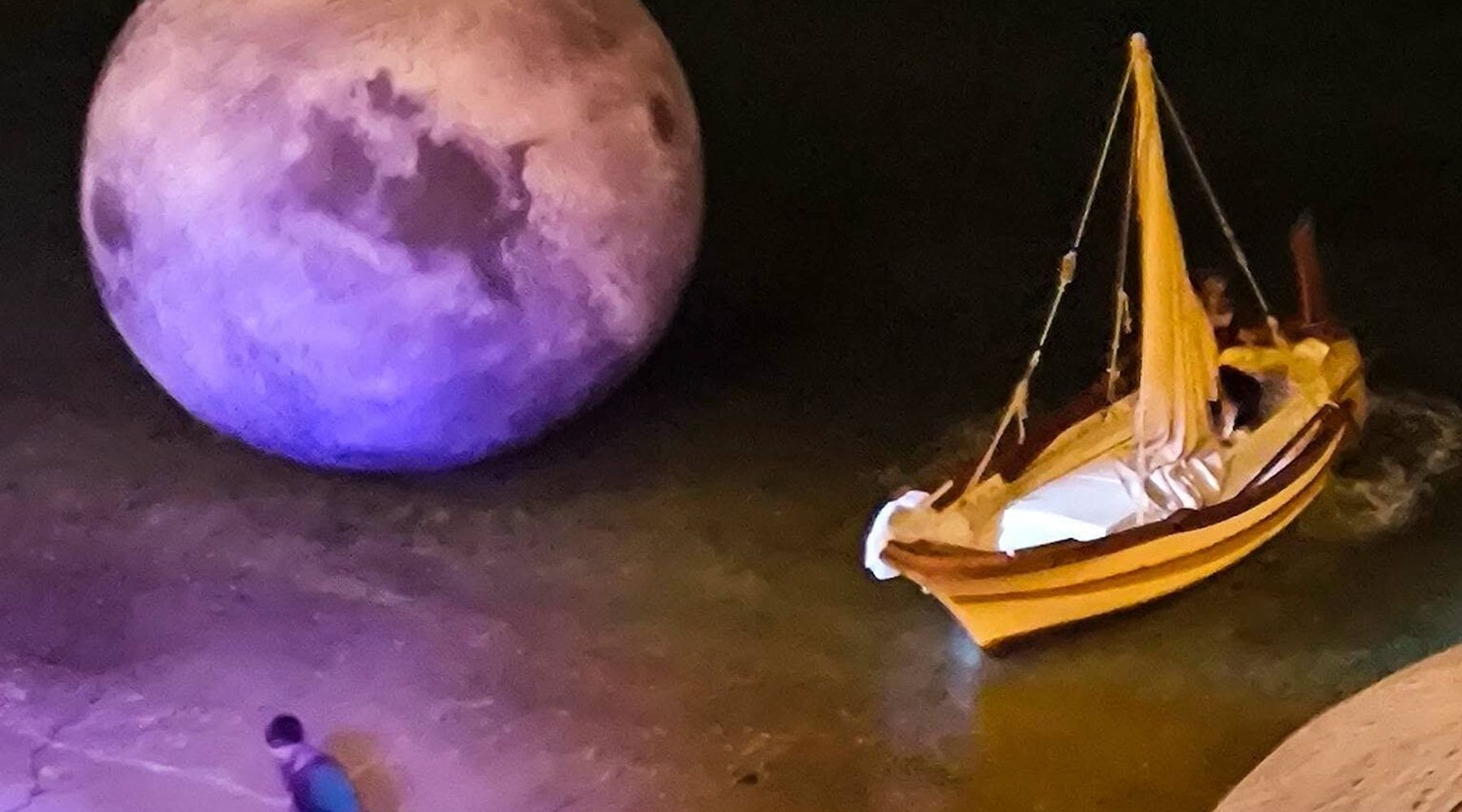 Notte epica tra musica, danza e acrobazie, il mito di Ulisse a Cala Petrolo