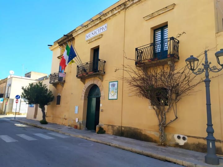 Terremoto politico a San Vito Lo Capo, si dimettono un assessore e due consiglieri
