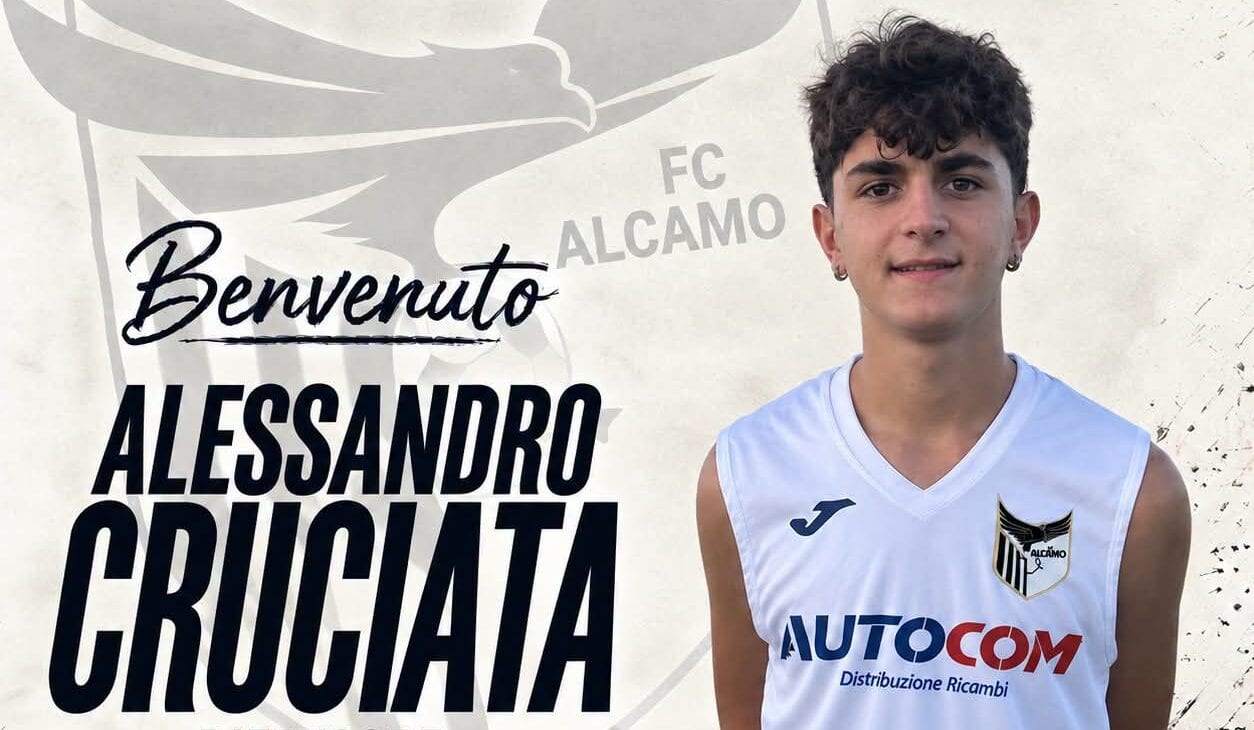 Calcio. L’alcamese Alessandro Cruciata torna a casa. Vestirà la maglia bianconera