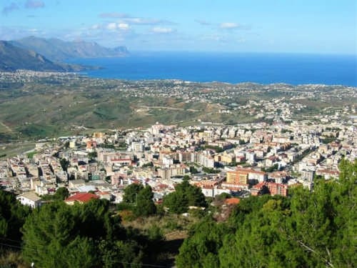Alcamo: Prg, fa discutere la consulenza al Circes