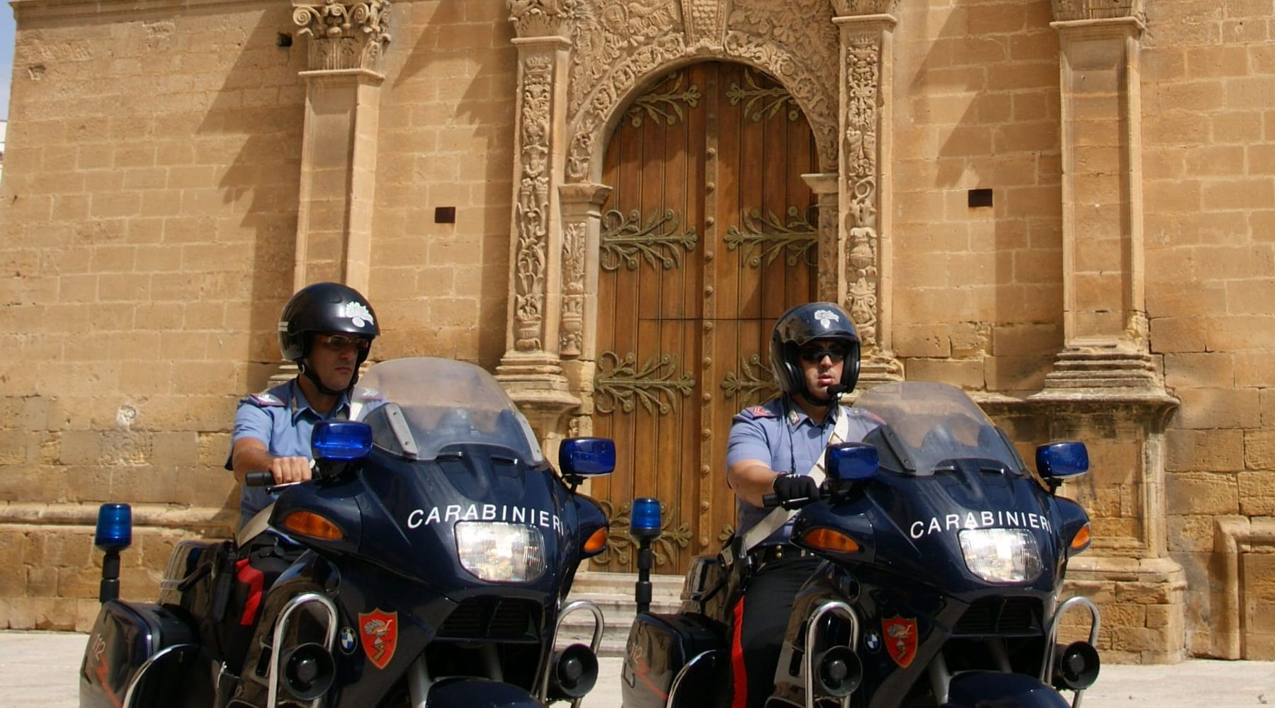 Castelvetrano: scattano denunce, liti in famiglia e pirata della strada.