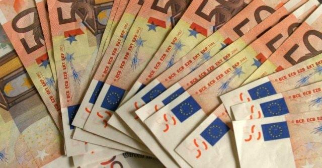Alcamo: luce e telefono, spese pazze al Comune