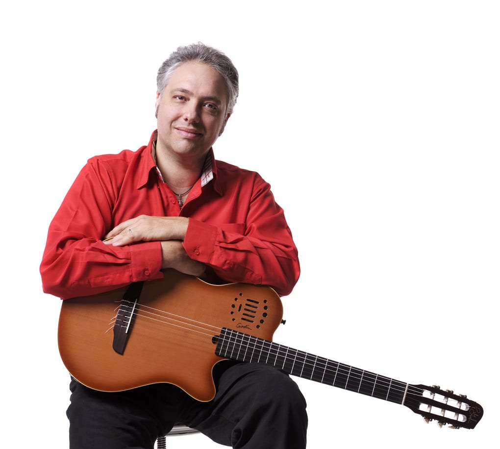 Una chitarra, una passione: Francesco Buzzurro si racconta a Segesta