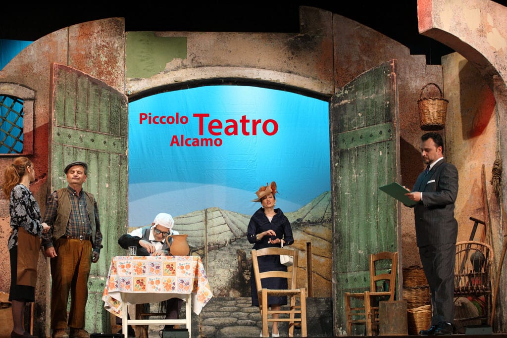 Alcamo: truffa alla Regione, Piccolo Teatro scagionato
