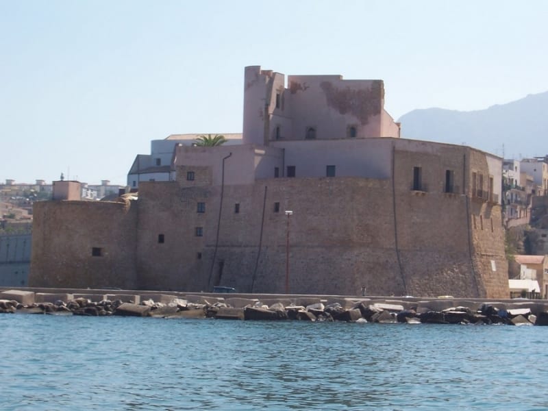 C/mmare del Golfo: Castello a misura di disabile e turista