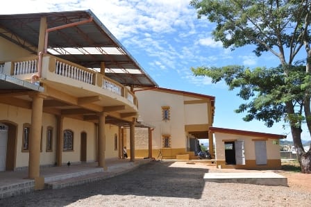 Trapani, il vescovo vola in Madagascar