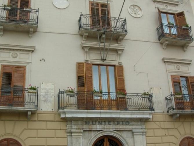 Alcamo: gara appalto annullata per "turbativa d'asta", Comune al Tar