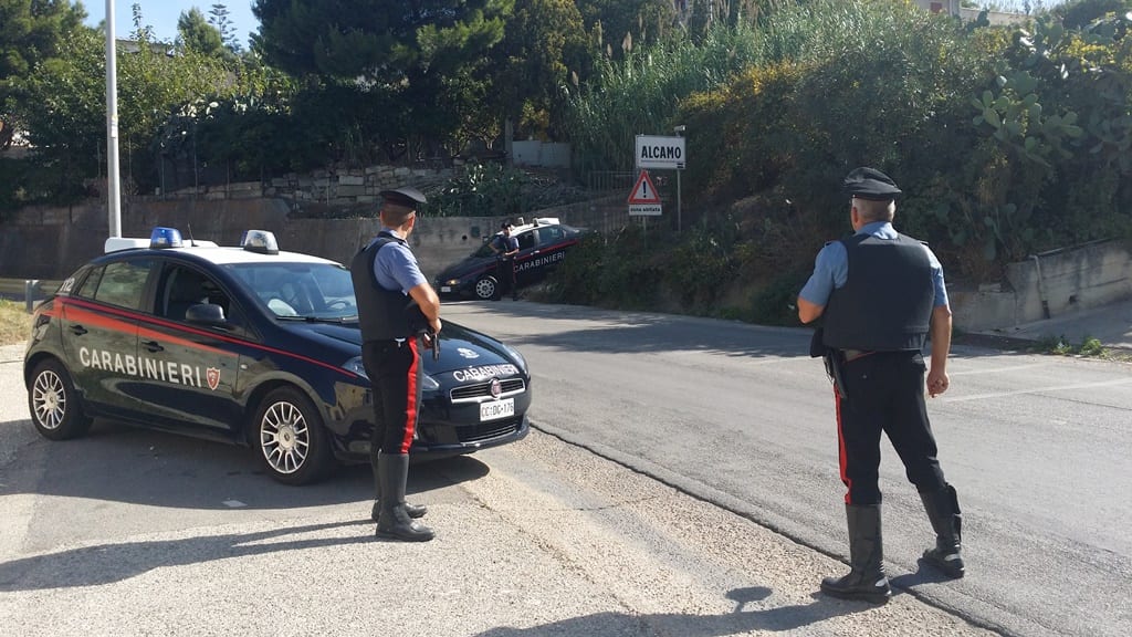 Alcamo: giro di cellulari rubati, 36 denunciati