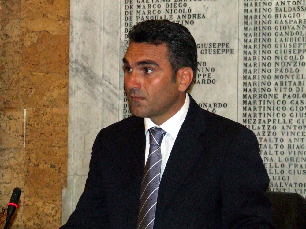 Marsala, incendiata auto del presidente del consiglio
