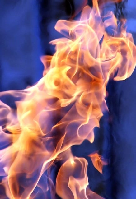 C/mmare del Golfo: fuoco alla coperta termica, tragedia sfiorata