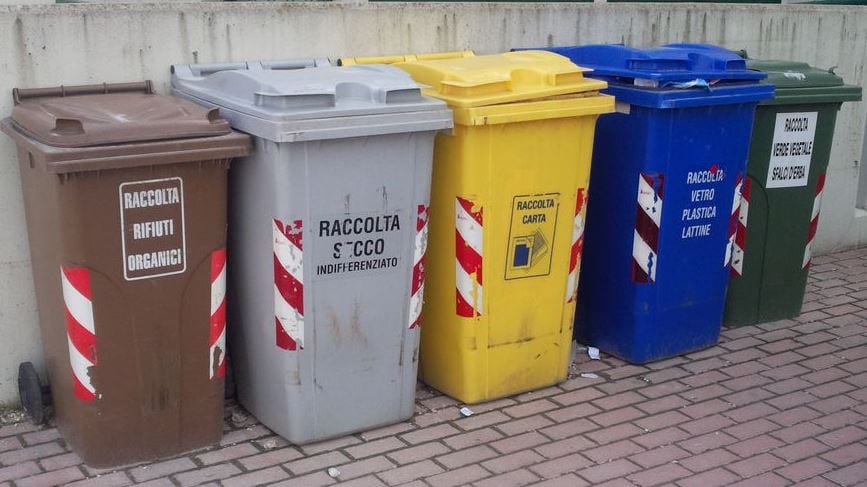 Alcamo, avviso sui rifiuti indifferenziati
