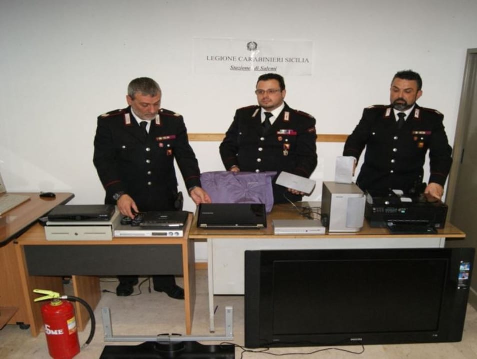 Salemi: recuperata refurtiva.