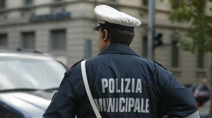 Castellammare del Golfo: Licenziamento illegittimo, ex vigile fa ricorso al Comune