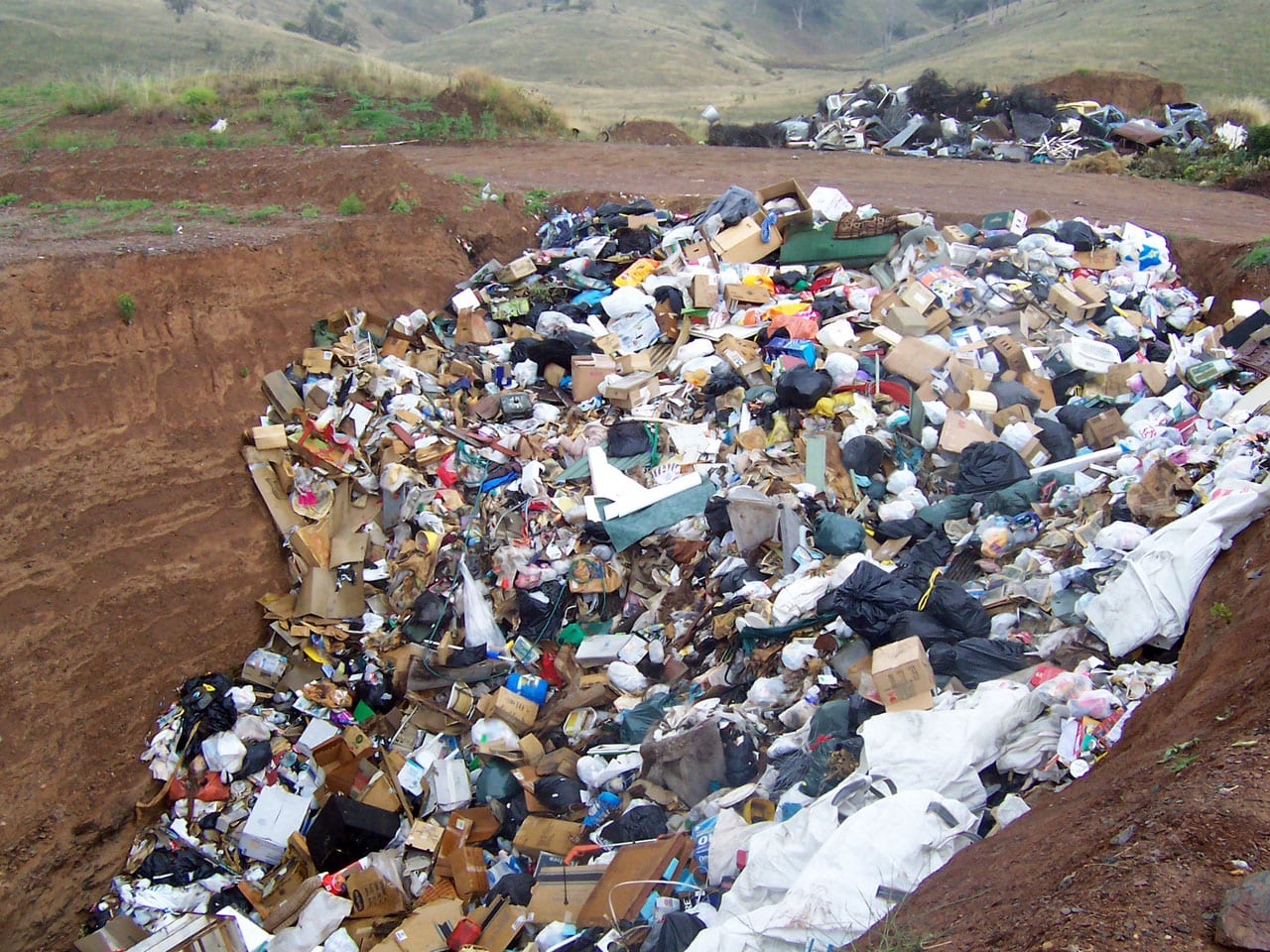 Campobello: il sindaco interviene sulla chiusura della discarica comunale.