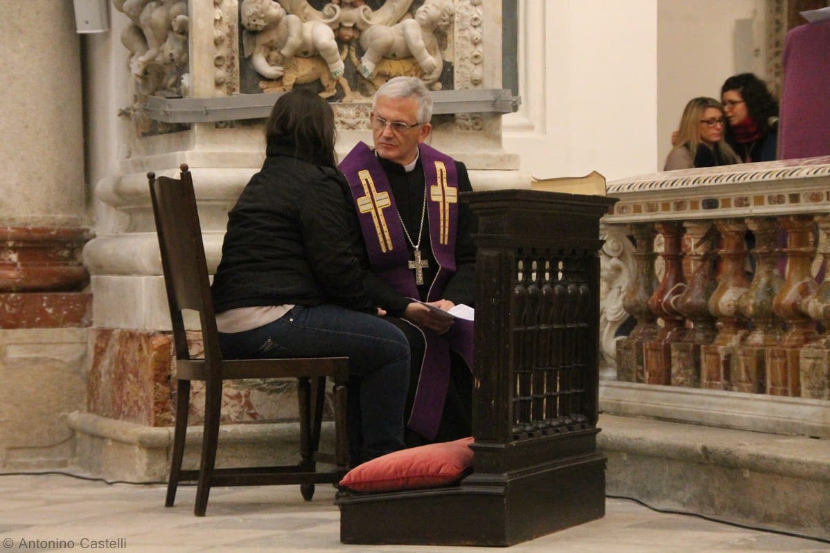 Trapani, "24 ore con il Signore": momenti di preghiera in tutta la diocesi