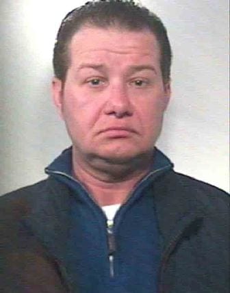 Borgetto, tradito dalla passione per i liquori: arrestato