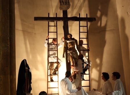 Trapani: si anticipa la “discesa dalla croce”.