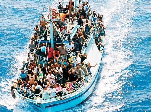 Emergenza immigrazione, a Trapani arrivano 8 salme