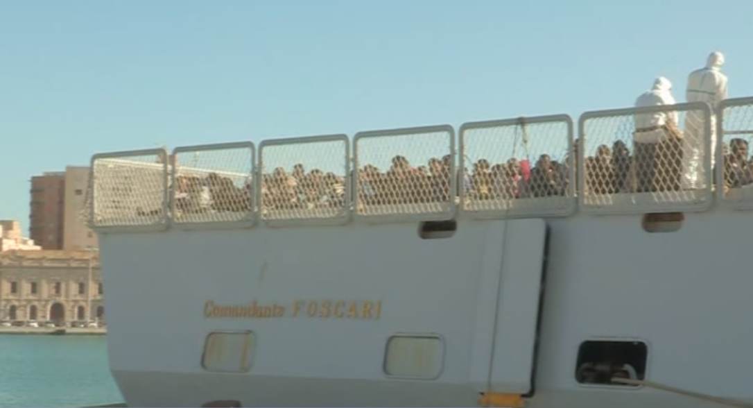 Trapani, arrivati 586 migranti