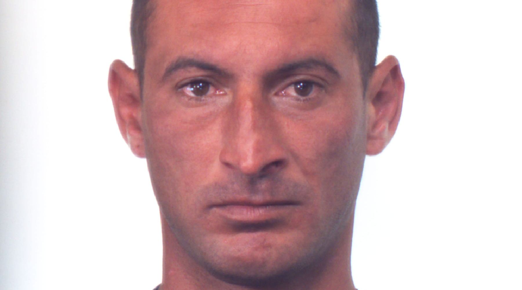 San Vito Lo Capo, topo d'appartamento colto in flagrante