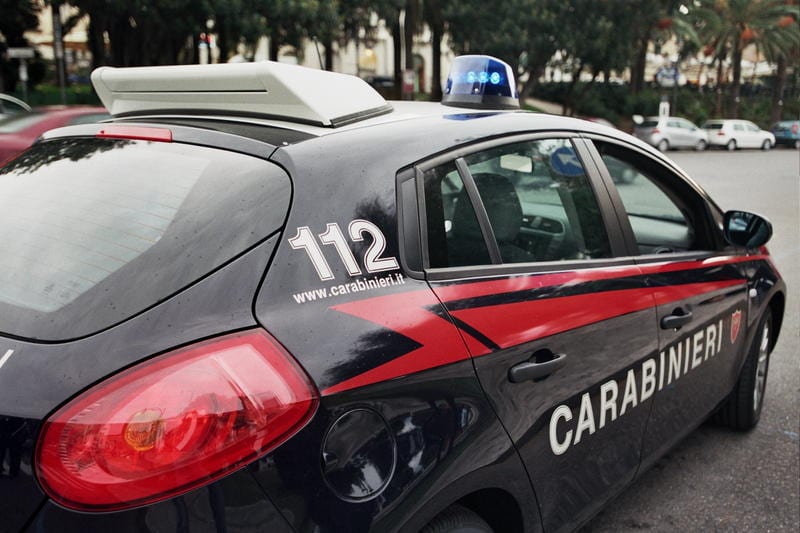 Alcamo, anziana scippata al mercatino: arrestato 17enne rumeno