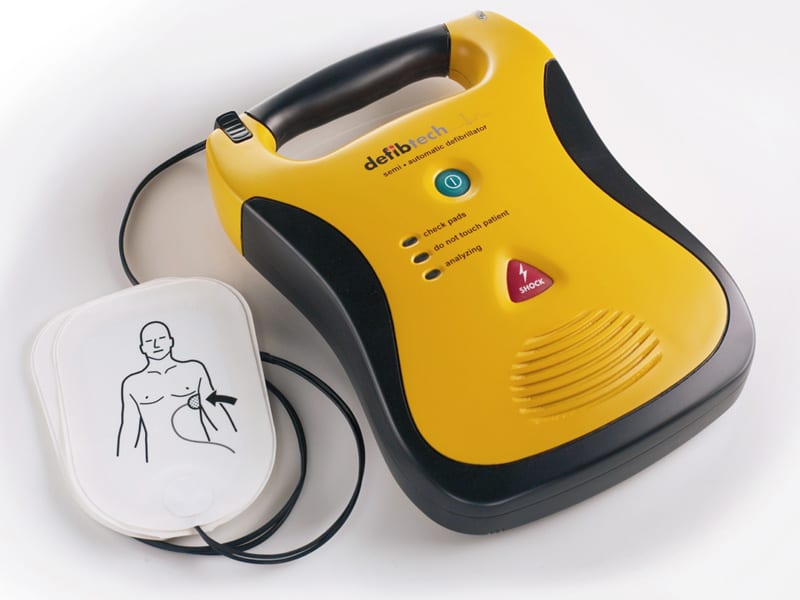 Alcamo-Arriva in piazza Ciullo il defibrillatore