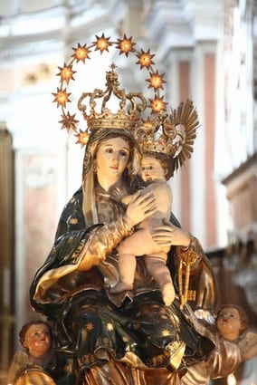 Alcamo-Chiusura sottotono per la festa della patrona
