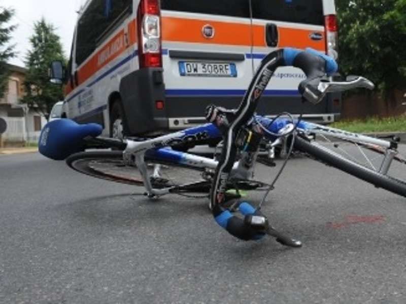 Alcamo-Scontro auto-bici, grave ciclista