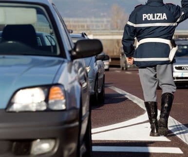 A/29: contromano in autostrada, interviene Polizia stradale