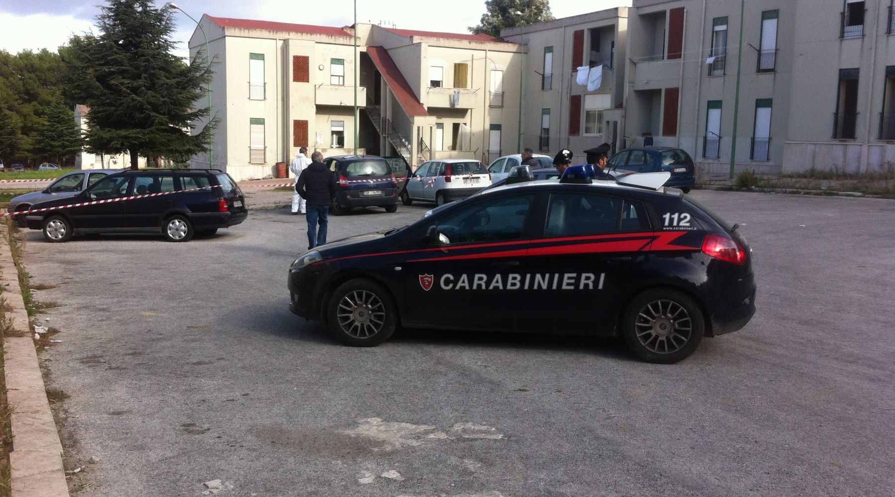 Alcamo-Agguato in via Ruisi nella notte, 34enne sparato al petto