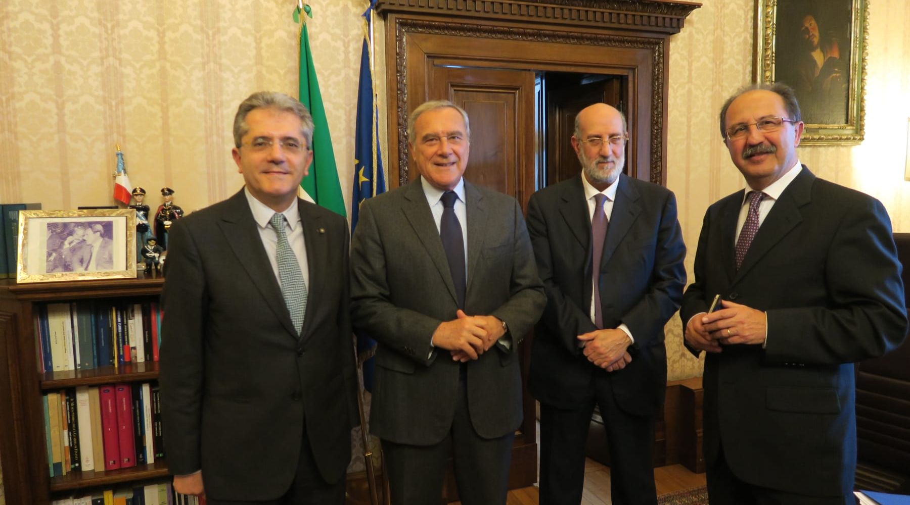 Alcamo-"Amici della musica", consegnato premio al presidente del Senato