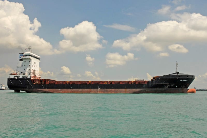 Trapani-Gravi irregolarità, fermata nave maltese