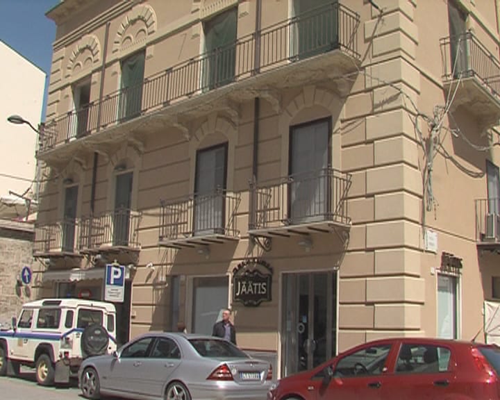 Alcamo- Cordoglio per la morte del barbiere-artista