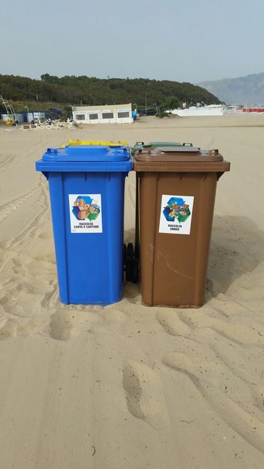 La raccolta differenziata sbarca anche nelle spiagge