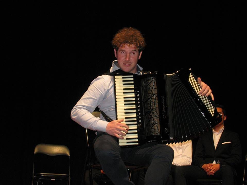 Valderice-Festival della fisarmonica, al via i concerti dell’artista Pietro Adragna