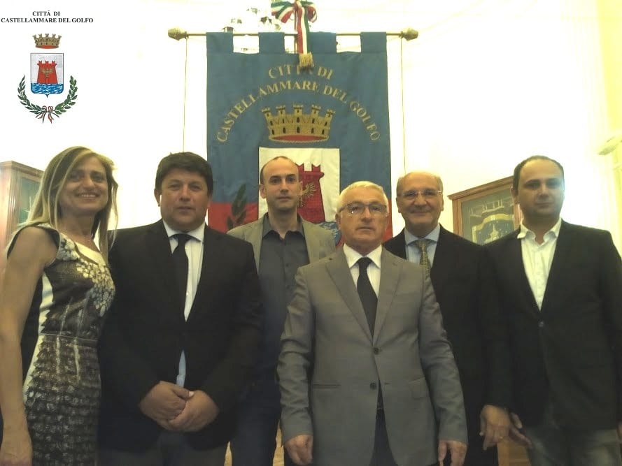 Castellammare del Golfo-Si dimettono gli assessori: verso la nuova maggioranza