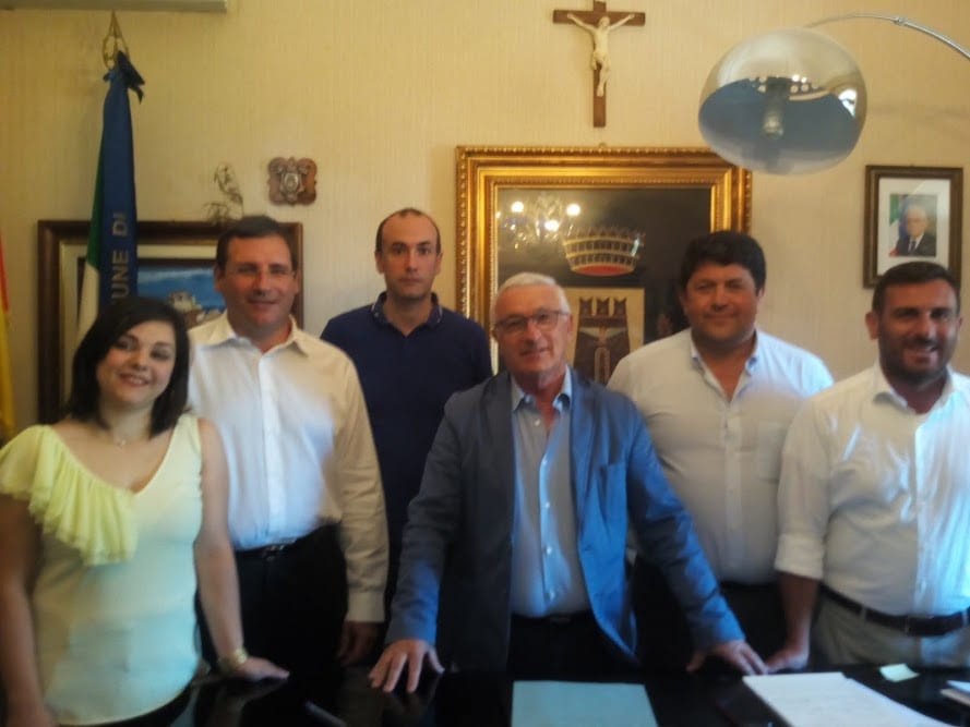 Castellammare del Golfo-Ecco la nuova giunta, dentro l’Ncd con qualche imbarazzo