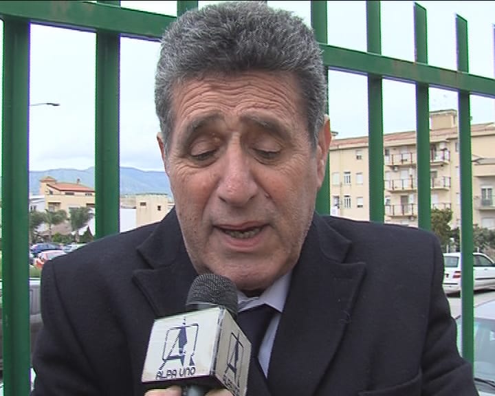 Alcamo-In pensione lo "storico" preside Ilardi della scuola 'Mirabella'