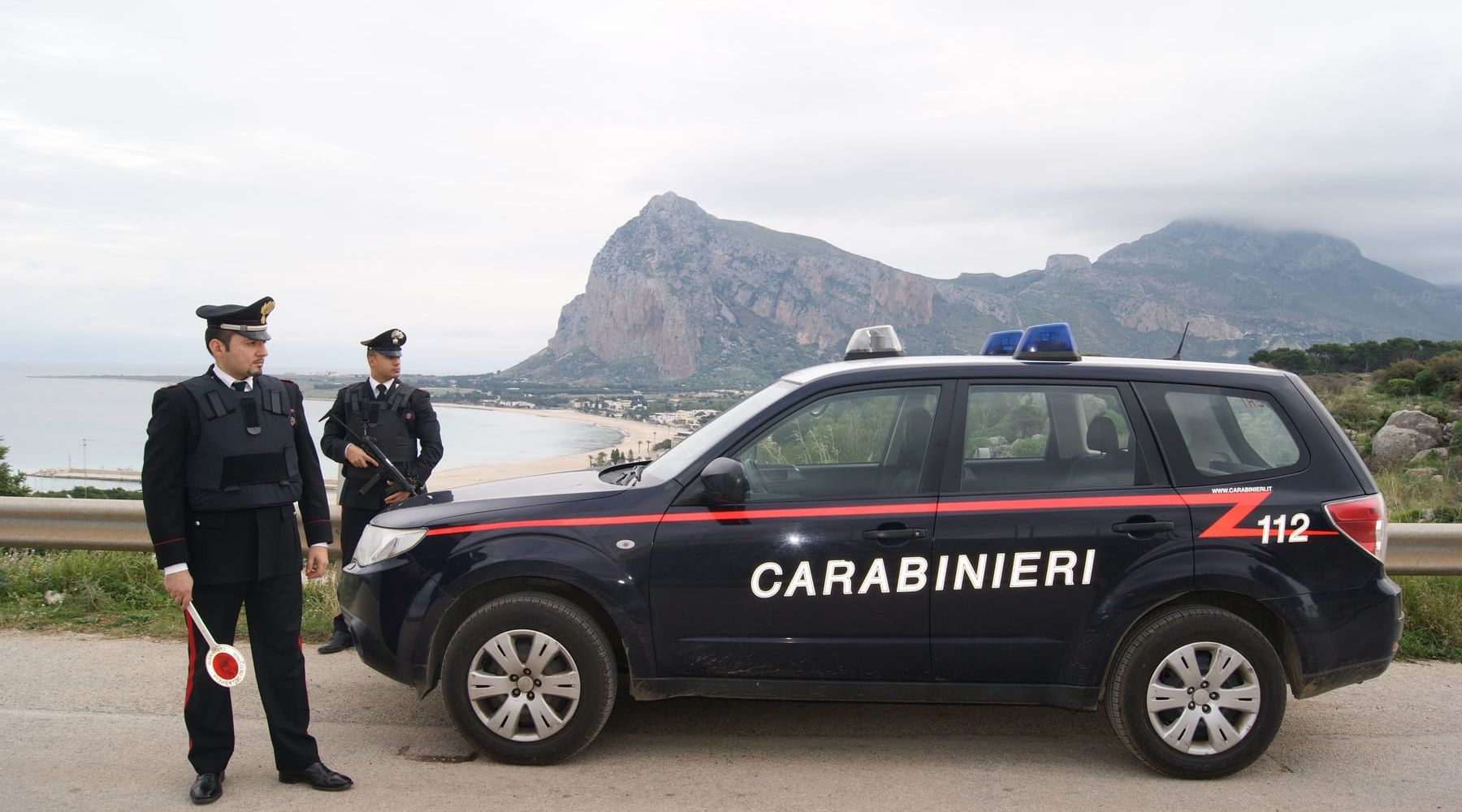 San Vito Lo Capo-Furti in spiaggia, denunciati due minorenni