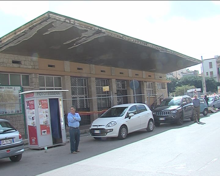 Alcamo-Piazza Repubblica, autostazione dei bus tra incuria e inciviltà