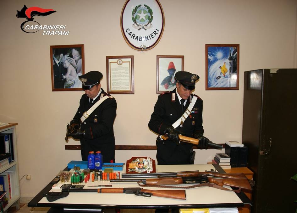 C/vetrano- Arsenale in casa di 77enne, arrestato