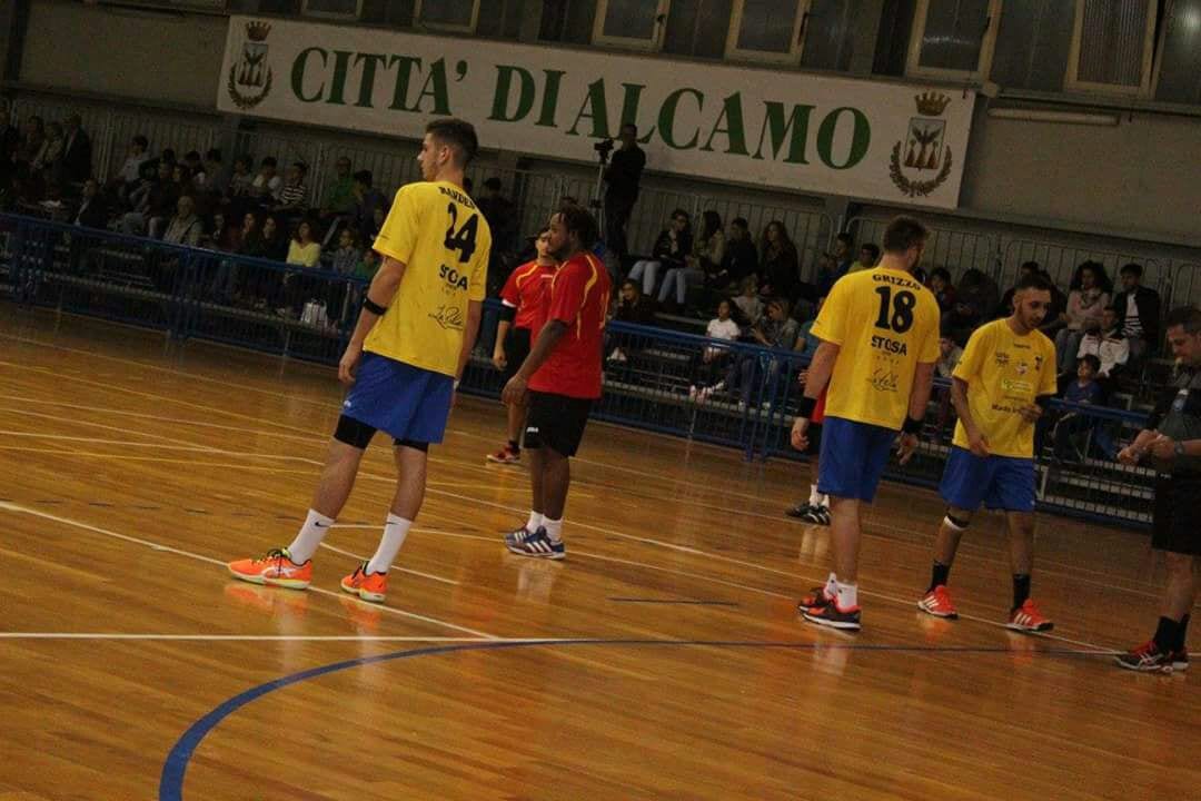 Pallamano-Domenica al Palaverga il big match della giornata Th Alcamo-Aetna Mascalucia