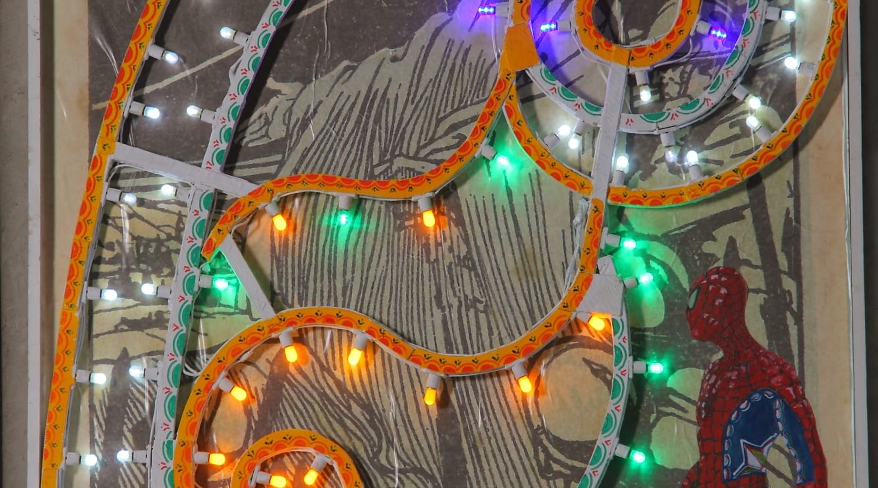 Alcamo-Supereroi americani e luminarie siciliane, la mostra di Domenico Pellegrino