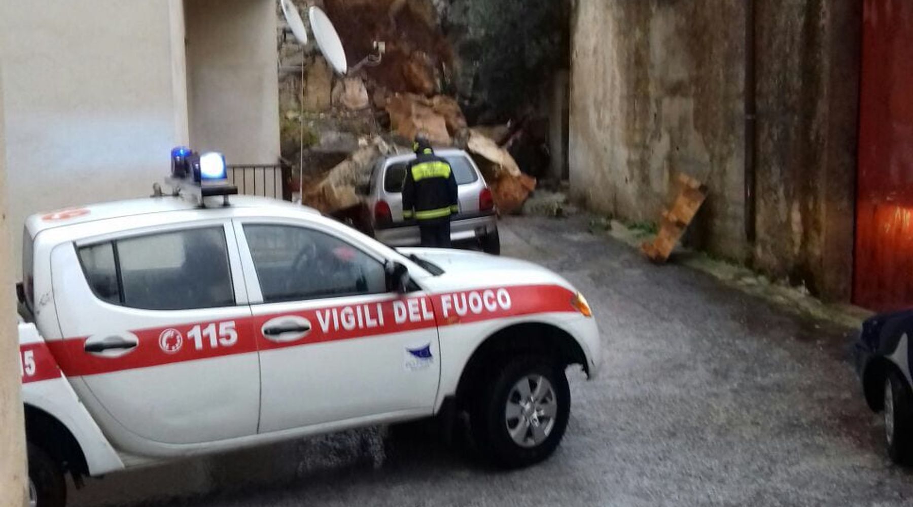 Alcamo-Frane, buche e allagamenti: città in ginocchio per il maltempo