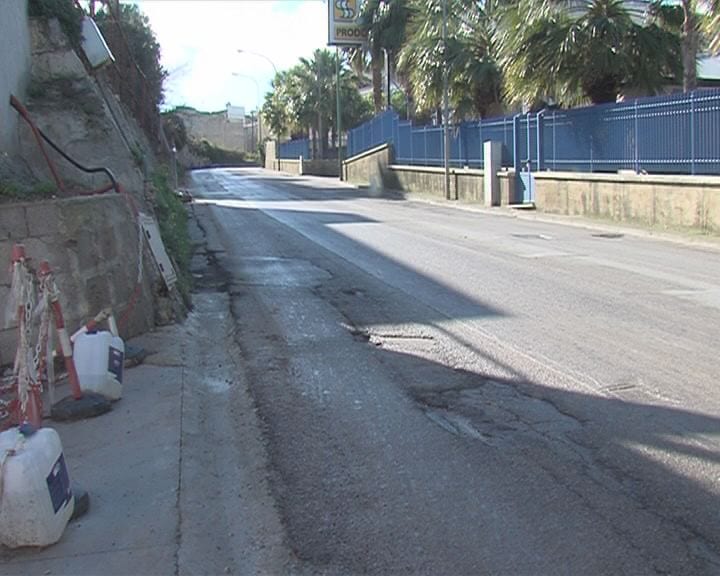 Alcamo-Buche trappole in via Porta Palermo