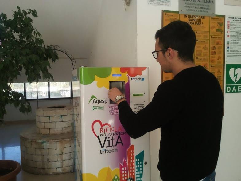Castellammare del Golfo-Più rifiuti differenziati, progetto nelle scuole per carta e plastica