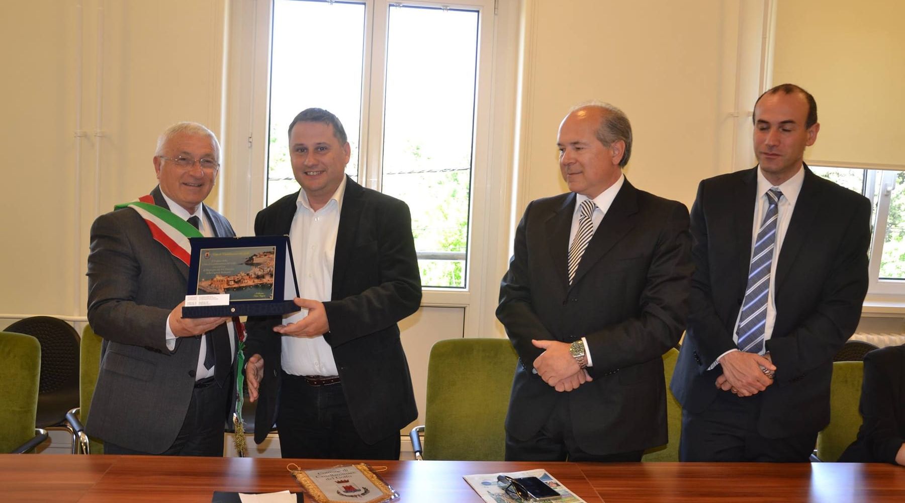 Castellammare del Golfo-Castellammare gemellaggio Budapest visita in Ungheria Comune