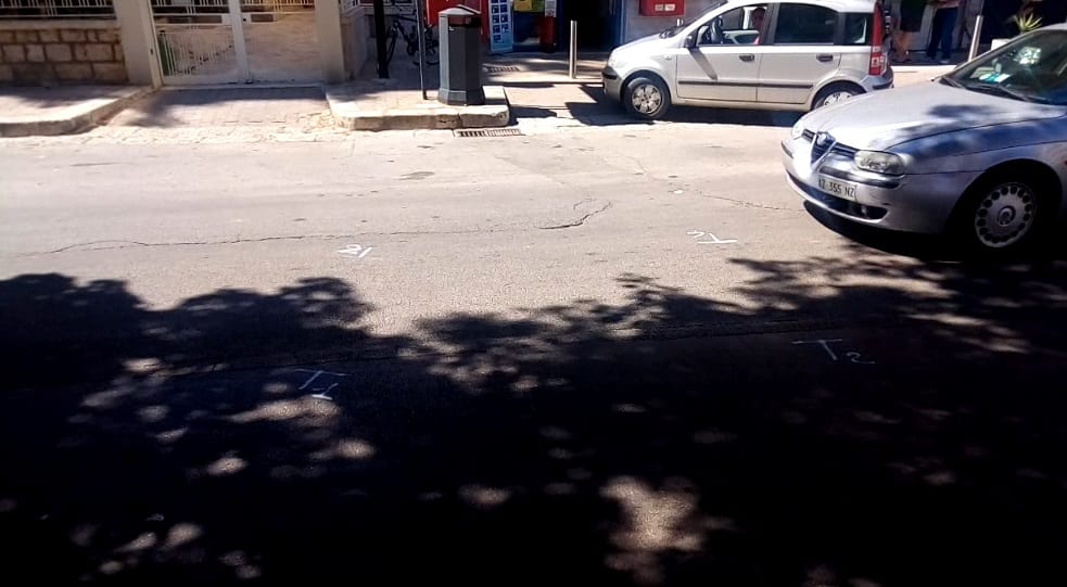 Alcamo-Auto investe anziana in viale Europa, tracce di sangue sull’asfalto