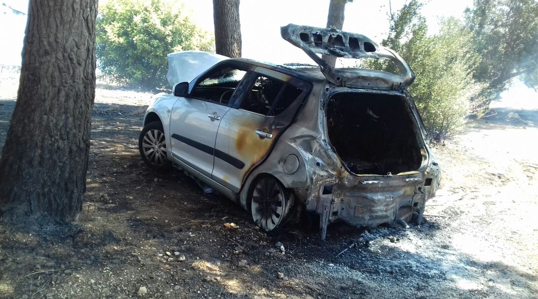 Emergenza incendi nel trapanese, brucia Scopello e il Bosco Angimbè
